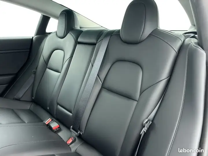 Tesla Model 3 2023 photo 5