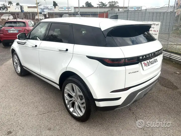 Land Rover Range Rover Evoque 2022 photo 4