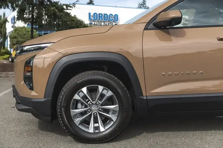 Chevrolet Equinox 2027 photo 2