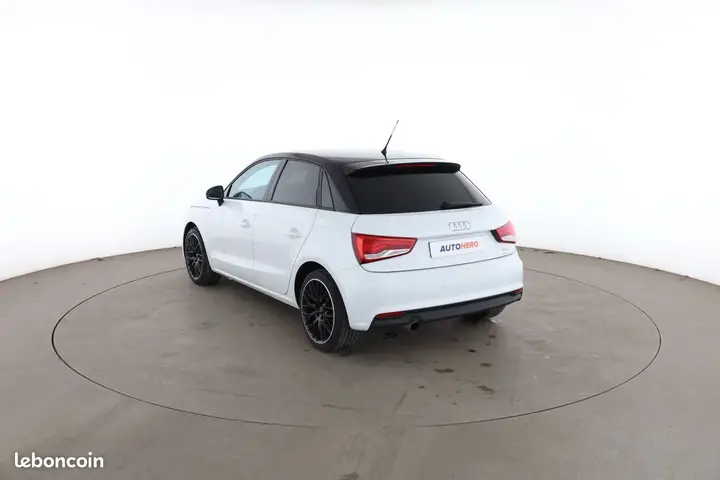 Audi A1 2018 photo 2