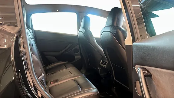 Tesla Model Y 2022 photo 5