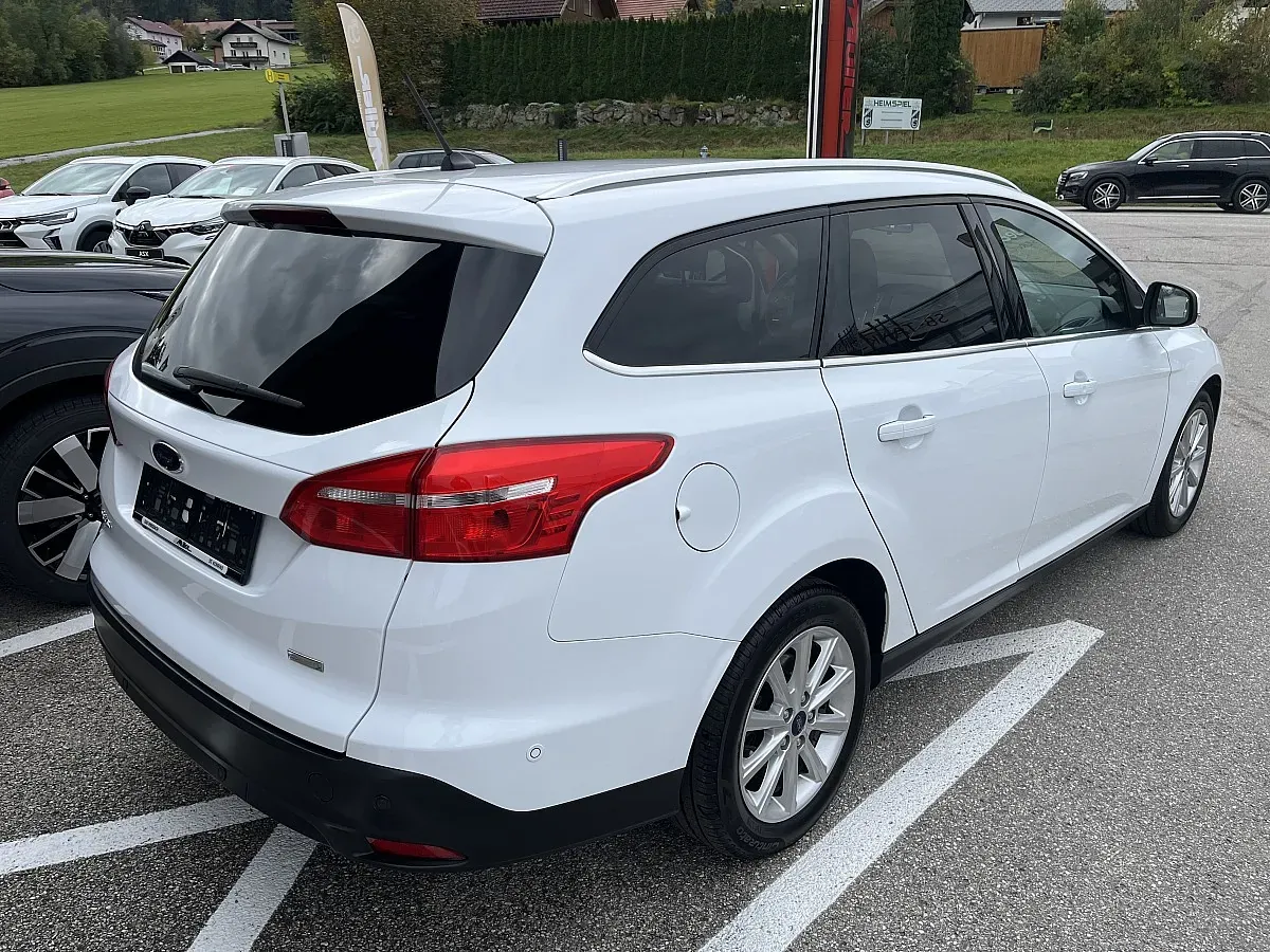 Ford Focus 2018 photo 2
