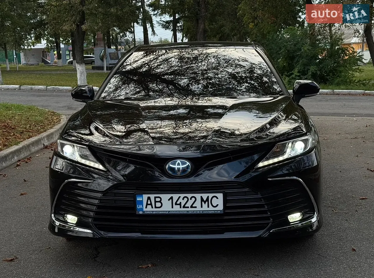 Toyota Camry 2024 photo 2