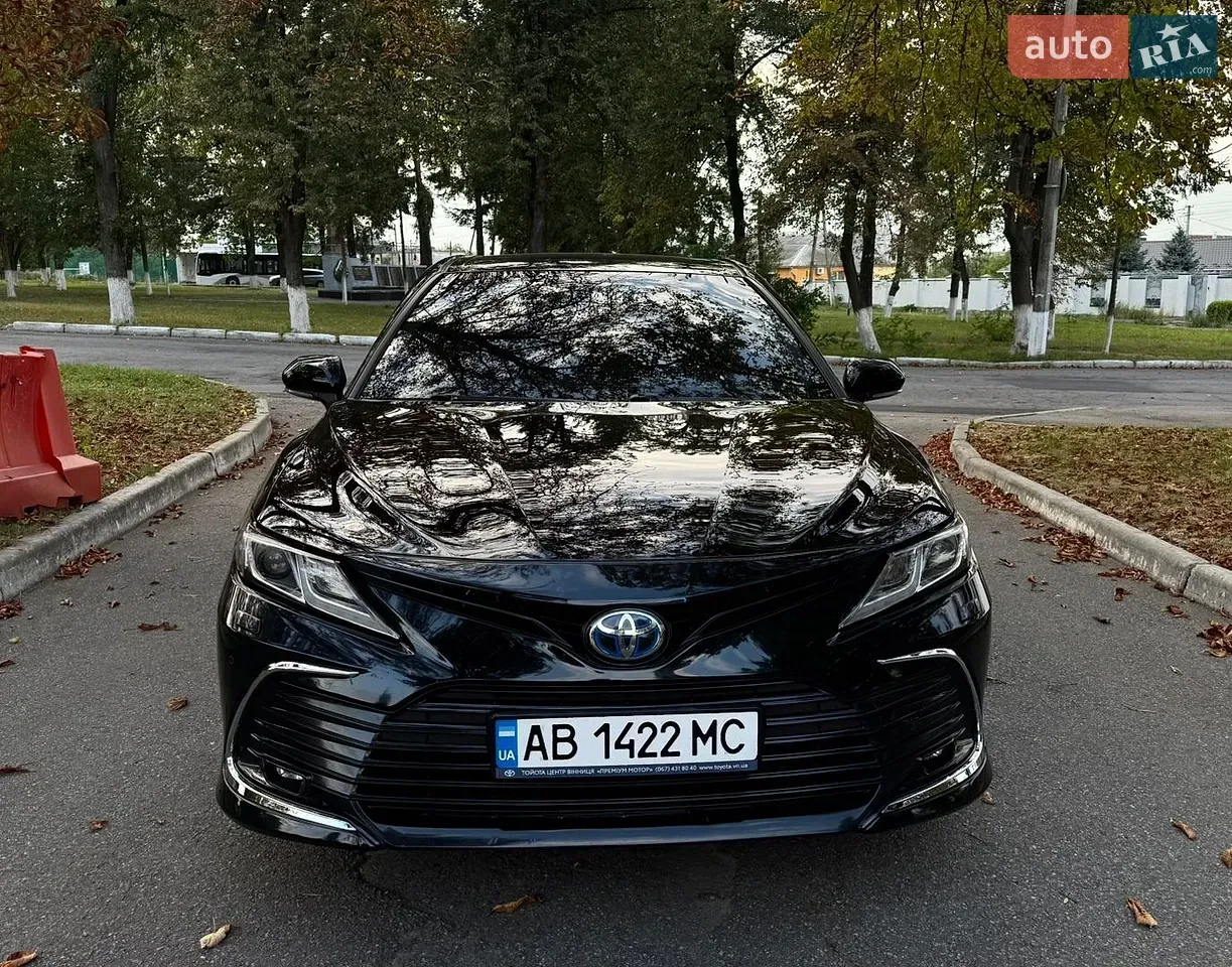 Toyota Camry 2024 photo 3