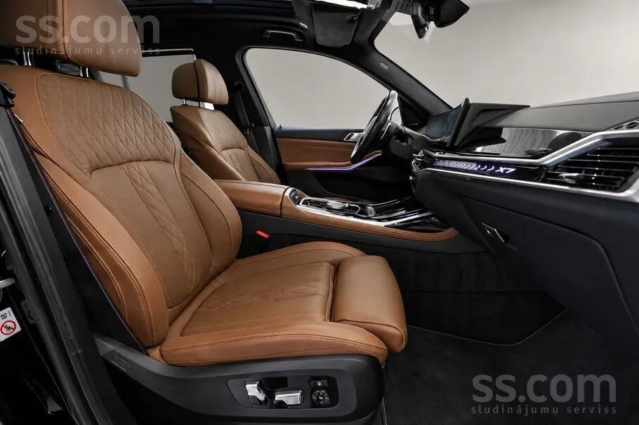 BMW X7 2023 photo 3