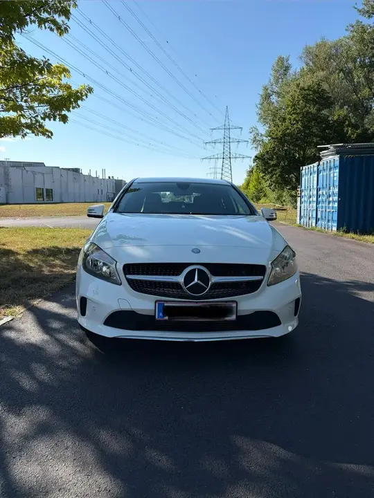 Mercedes-Benz A-Class 2016 photo 2