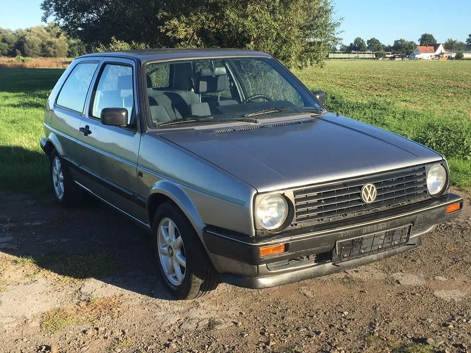 Volkswagen Golf 2