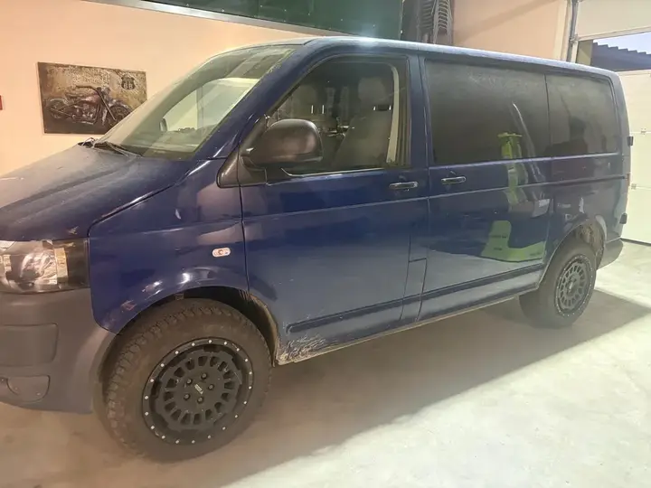 Volkswagen T5 2012 photo 2