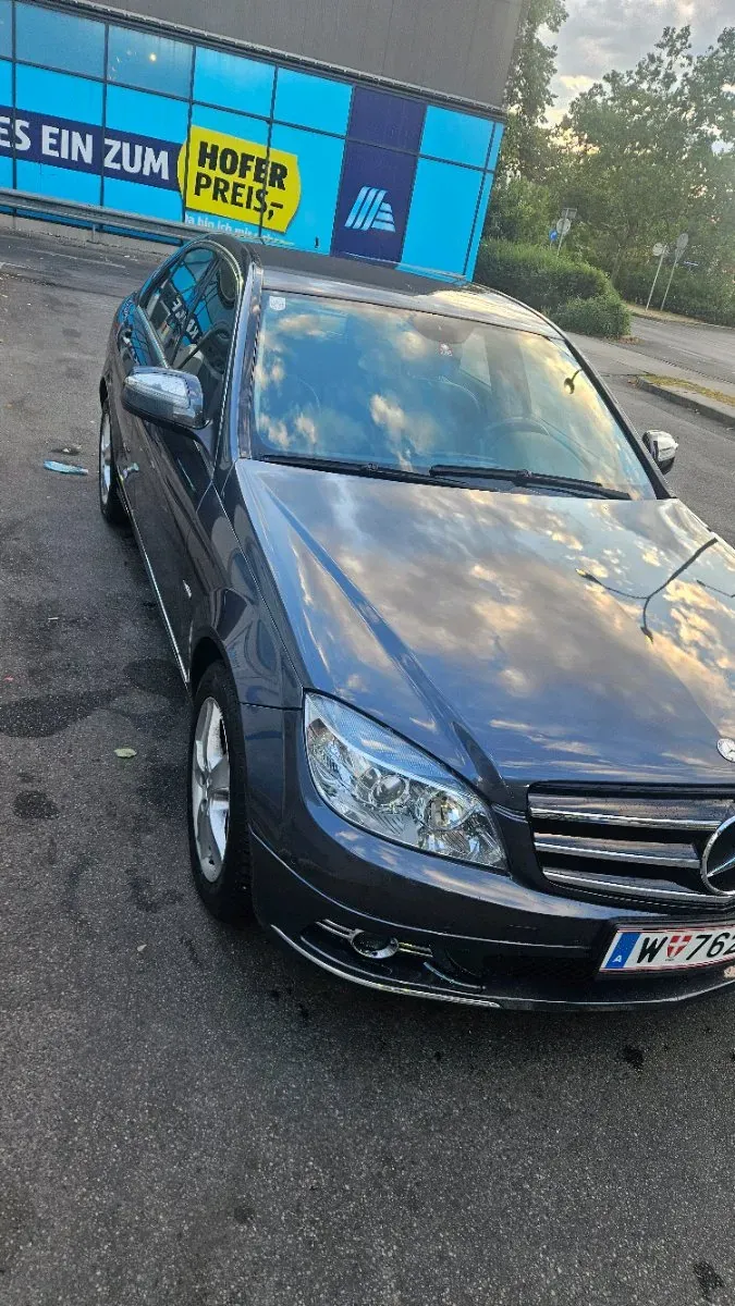 Mercedes-Benz C-Class 2008 photo 2