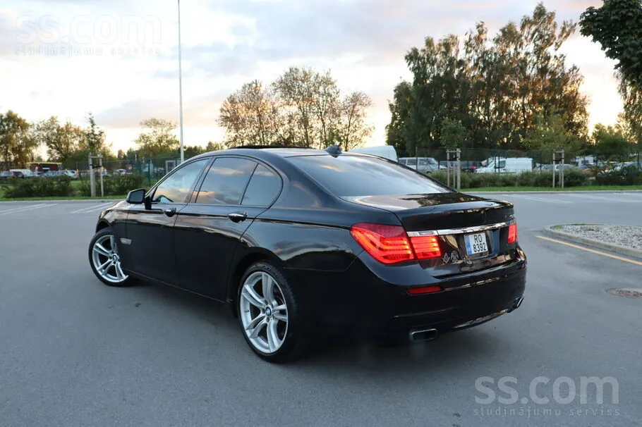 BMW 750 2011 photo 5