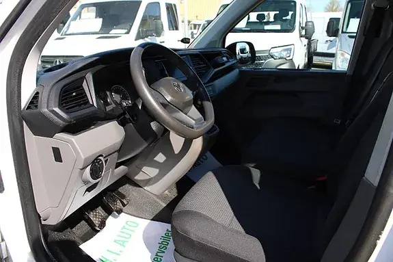 Volkswagen Transporter 2020 photo 3