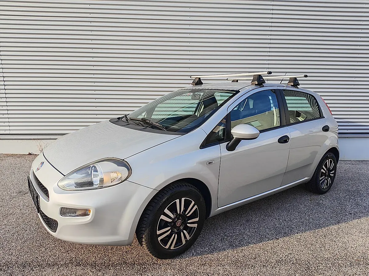 Fiat Grande Punto 2015 photo 3