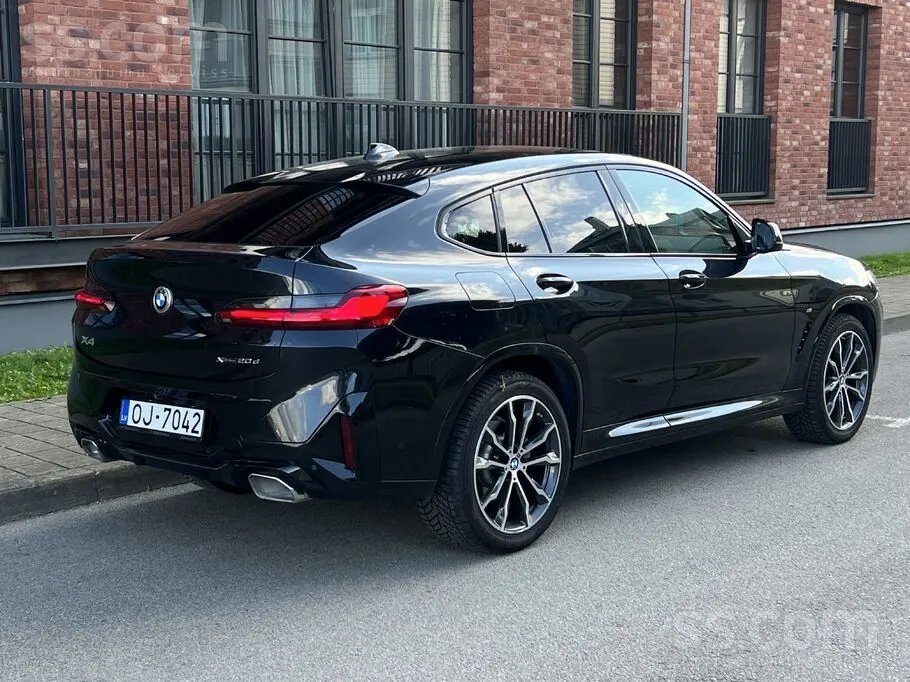 BMW X4 2022 photo 2