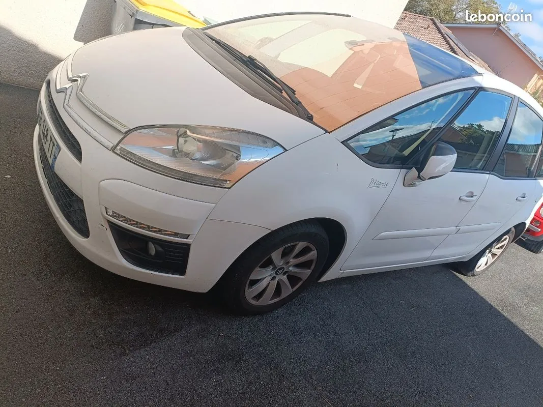 Citroen C4 Picasso 2012 photo 2