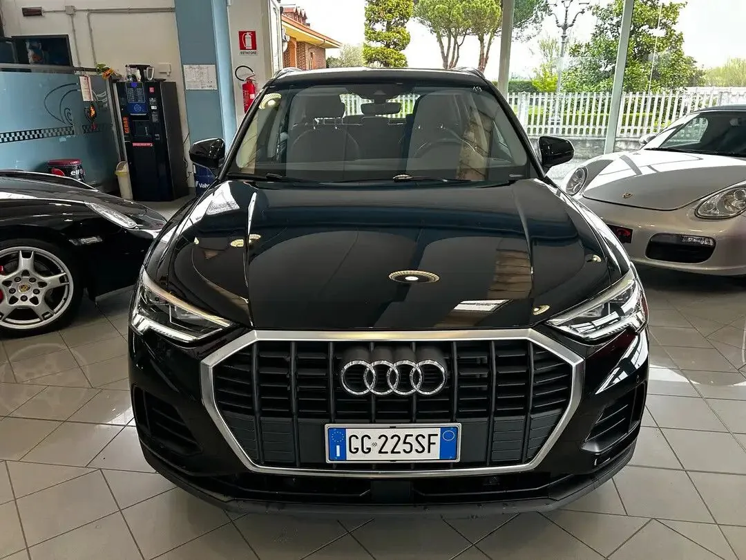 Audi Q3 2022 photo 3