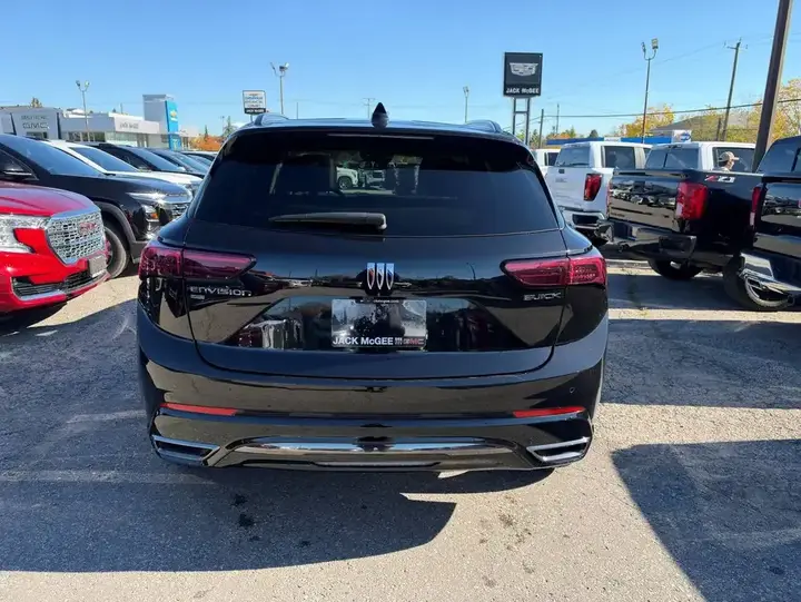 Buick Envision 2024 photo 3