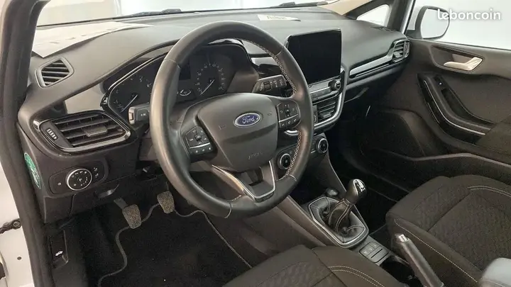Ford Fiesta 2022 photo 2