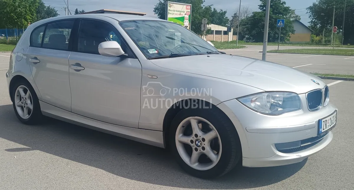 BMW 1 Series 2010 photo 2