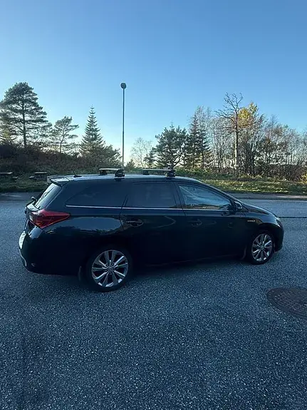 Toyota Auris 2015 photo 5