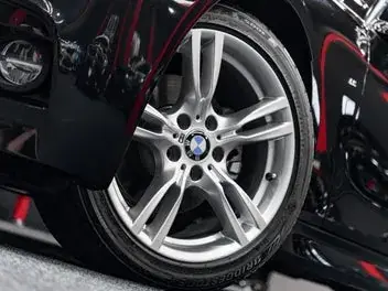 BMW 320I 2017 photo 3