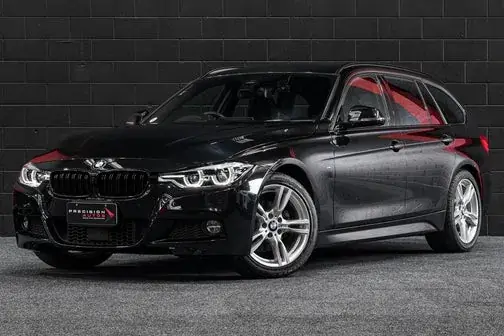 BMW 320I