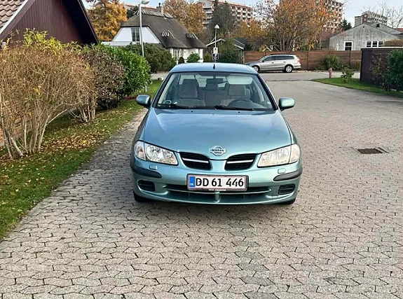 Nissan Almera 2002 photo 2