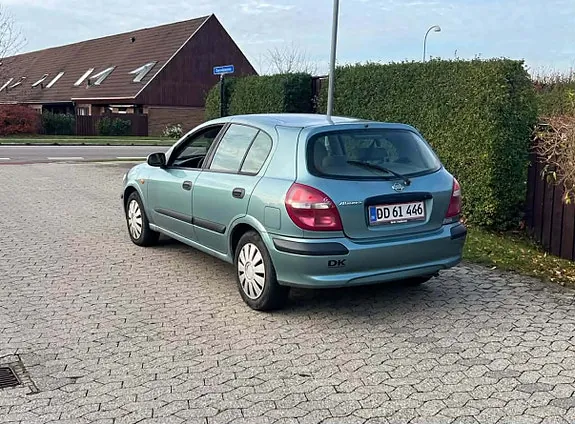 Nissan Almera