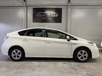 Toyota Prius 2013 photo 4