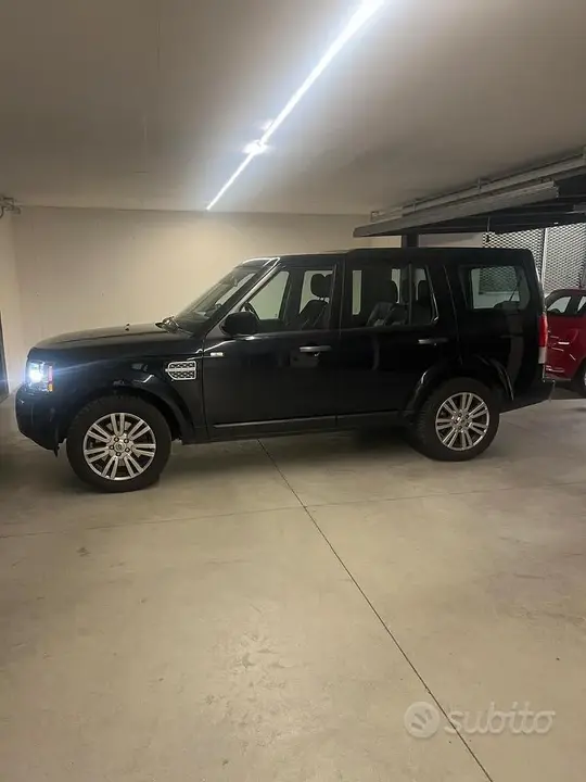Land Rover Discovery 2010 photo 5