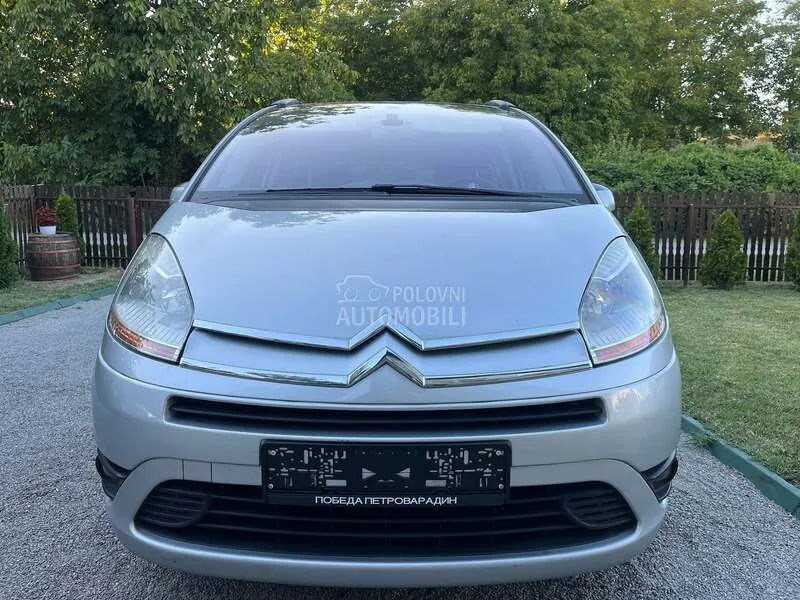 Citroen C4 Grand Picasso 2010 photo 3