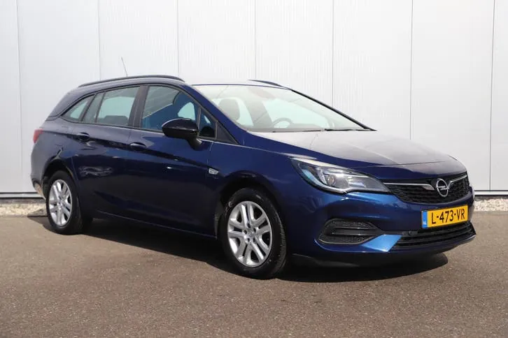 Opel Astra 2021 photo 3