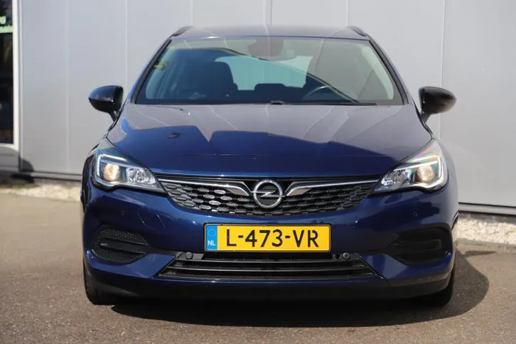 Opel Astra 2021 photo 2