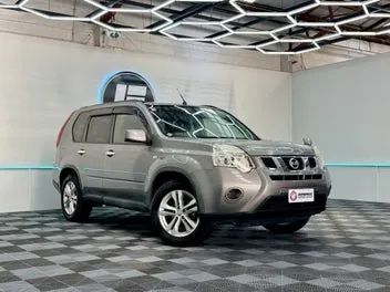 Nissan X-Trail 2012 photo 2