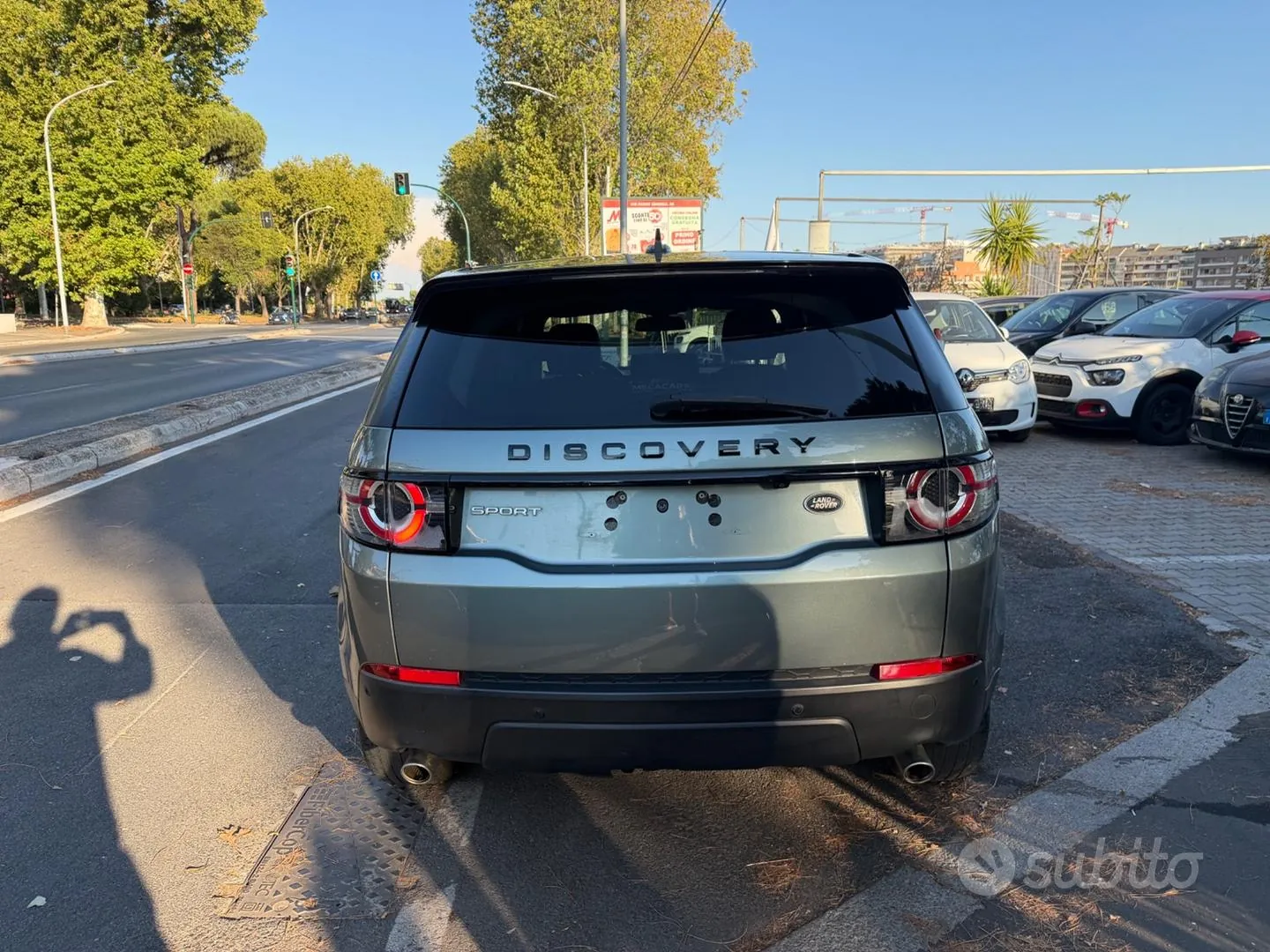 Land Rover Discovery Sport 2017 photo 3