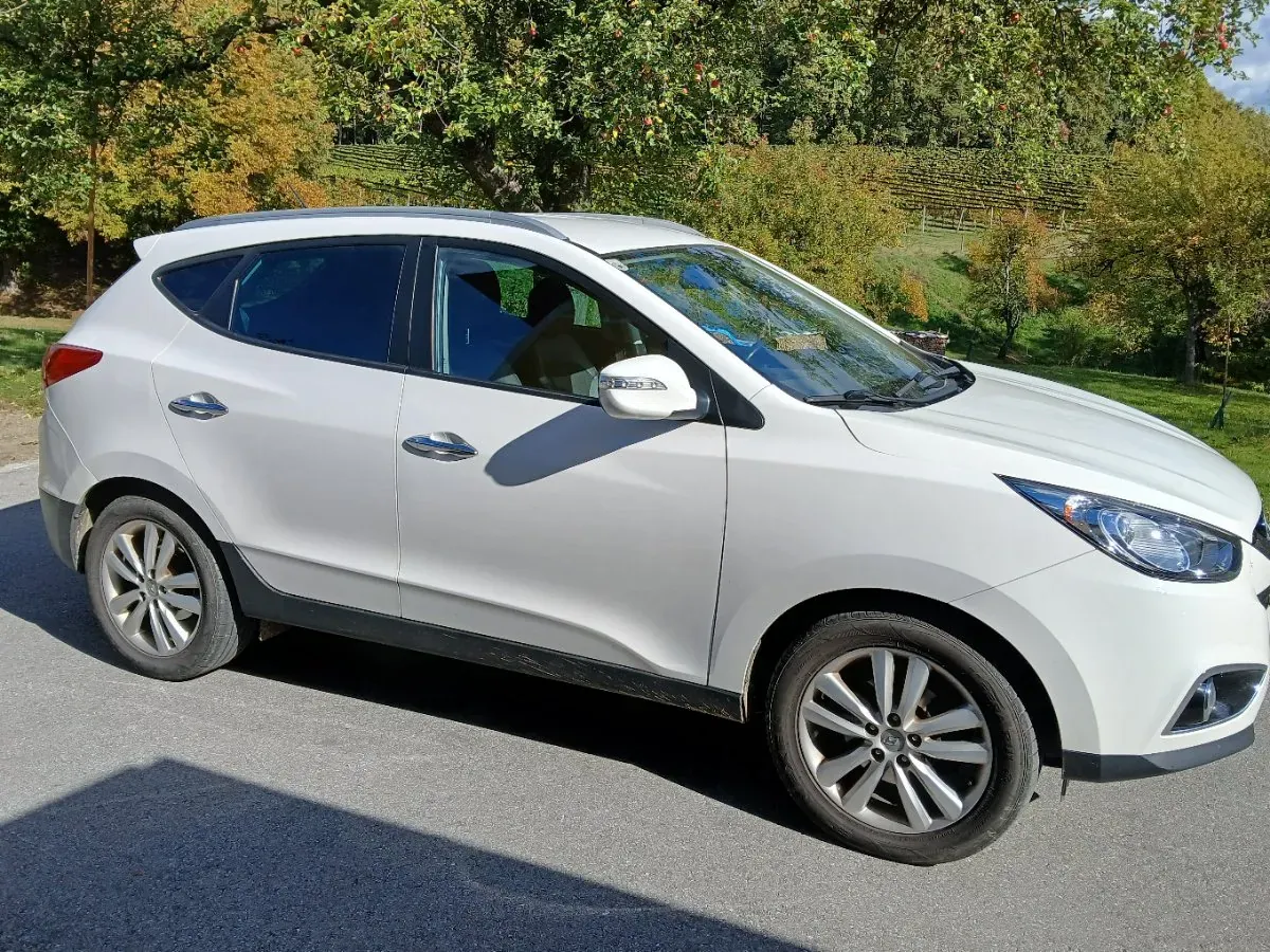 Hyundai Tucson 2013 photo 2