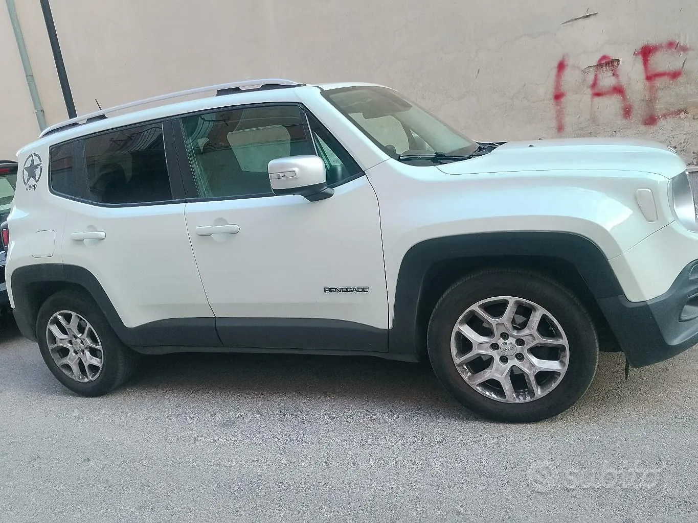 Jeep Renegade 2015 photo 3
