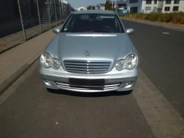 Mercedes-Benz 220 Cdi