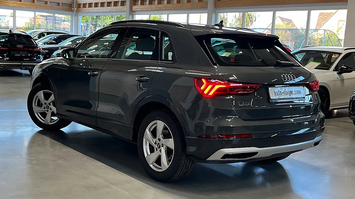 Audi Q3 2025 photo 3
