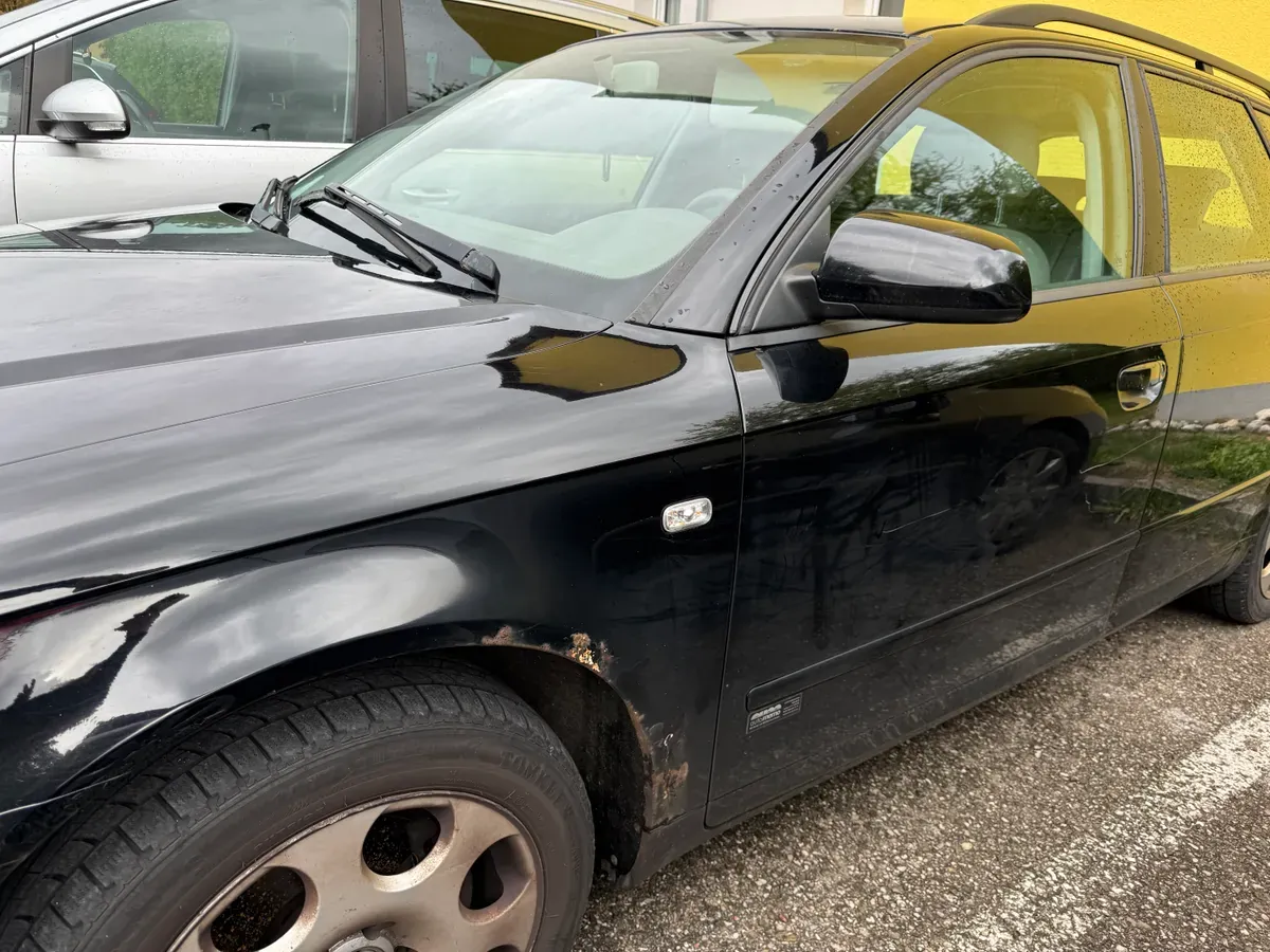 Audi A4 2005 photo 2