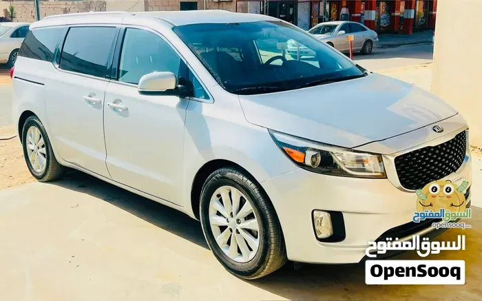 Kia Sedona 2016 photo 3