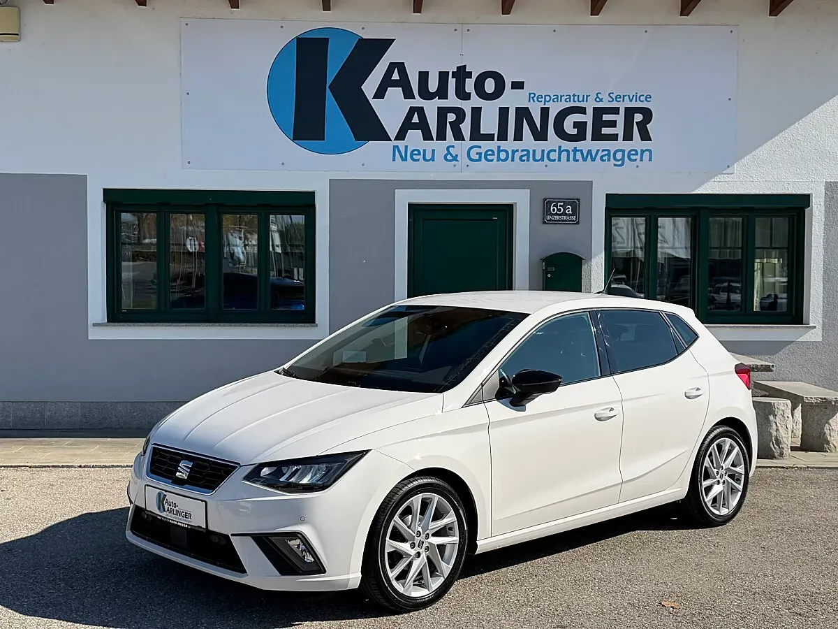 Seat Ibiza 2023 photo 2