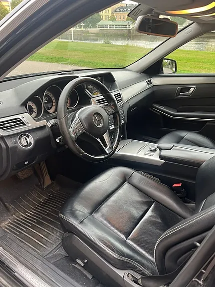 Mercedes-Benz E220 2016 photo 4