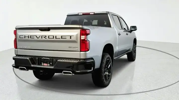 Chevrolet Silverado 1500 2026 photo 3