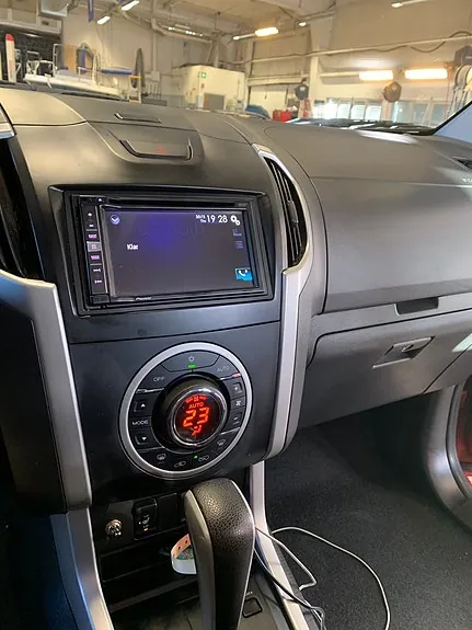 Isuzu D-Max 2016 photo 5