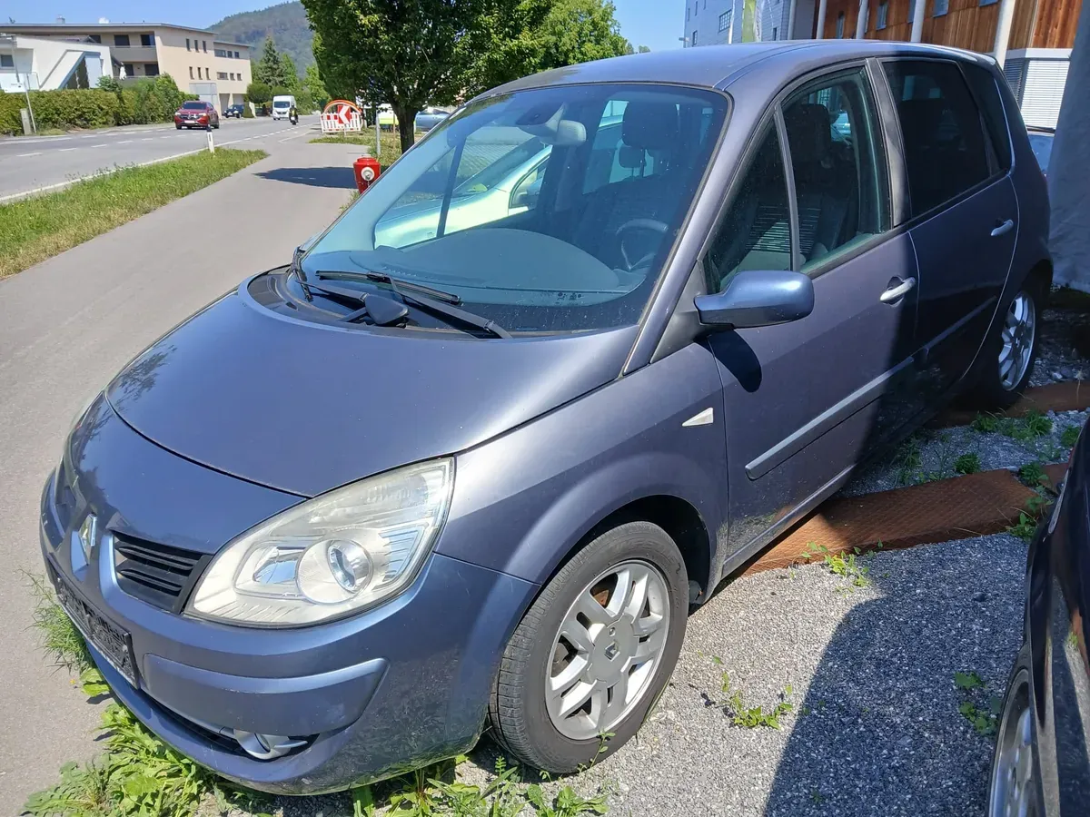 Renault Scenic 2009 photo 2