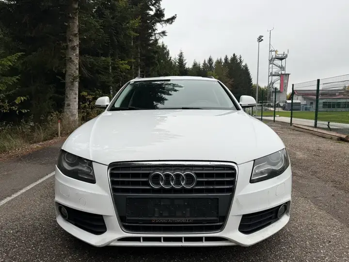 Audi A4 2008 photo 2