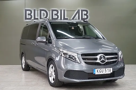 Mercedes-Benz V220 D