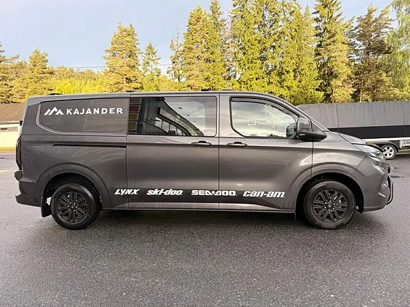 Ford Transit Custom 2025 photo 4