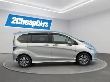 Honda Freed 2015 photo 5