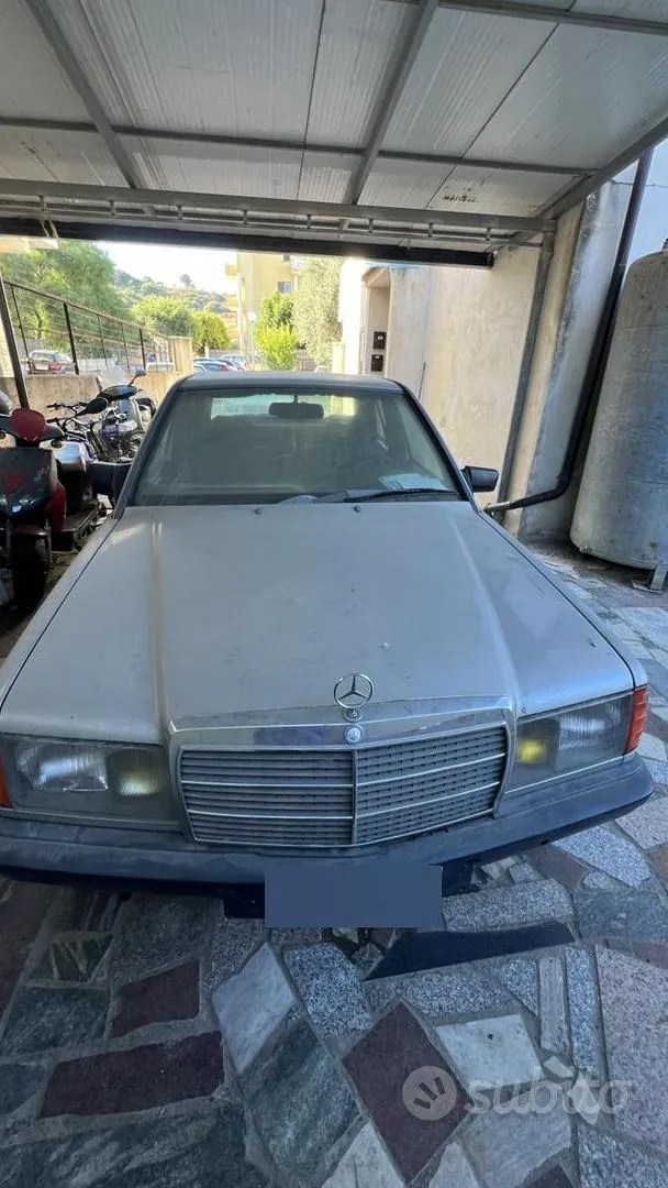Mercedes-Benz 190D